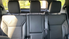 Land Rover Discovery 3.0 D300 R-Dynamic HSE 5dr Auto Diesel Station Wagon